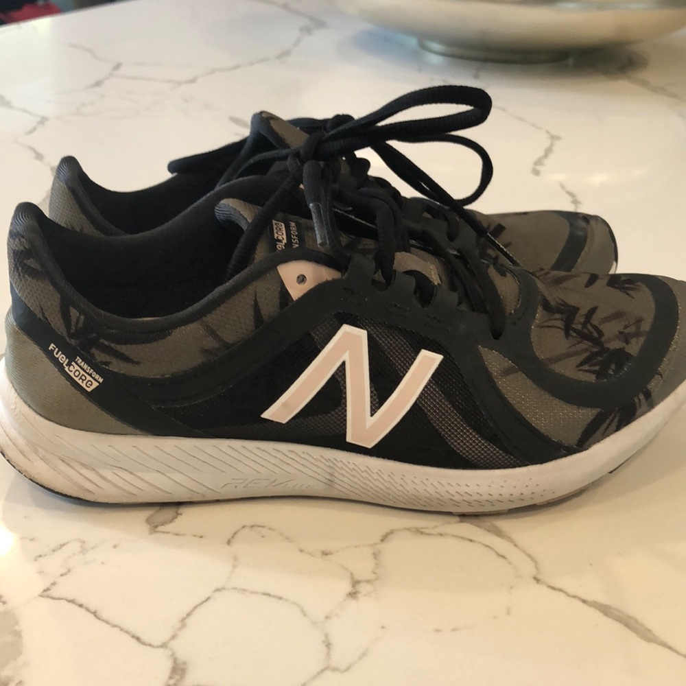 New balance fuel core transform sneakers 9.5